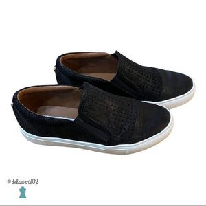 Steve Madden Addie Slip-On Lifestyle Sneakers Black & White Size 5